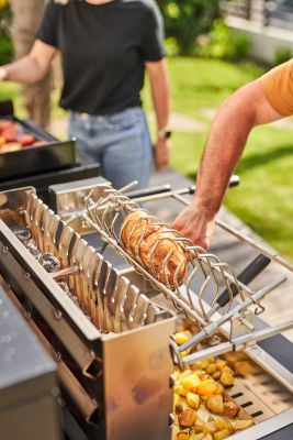 Barbacoa con rustidor eléctrico, encastrable.